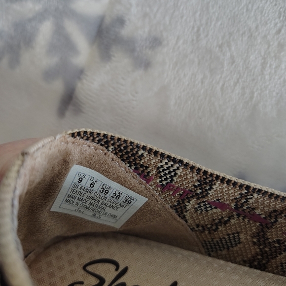 Skechers Air Cooled Memory Foam Animal Print Ballet Flats 9 - Picture 4 of 9